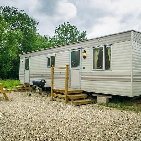 Wind In The Willows: Sleeps 4, Kitchen, Bathroom, Lounge, Wifi Napton on The Hill Luaran gambar