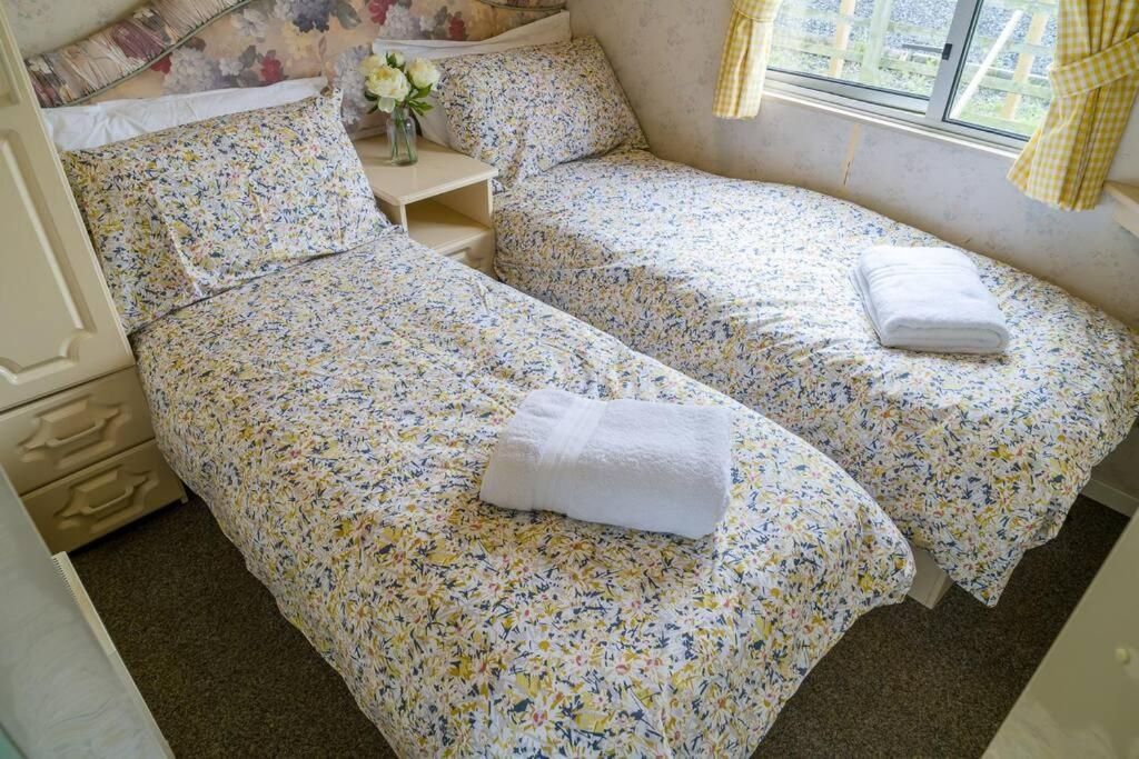 Wind In The Willows: Sleeps 4, Kitchen, Bathroom, Lounge, Wifi Napton on The Hill Luaran gambar