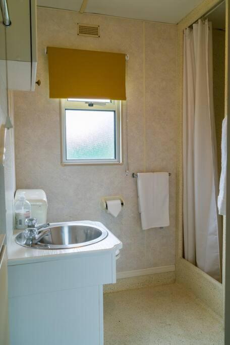 Wind In The Willows: Sleeps 4, Kitchen, Bathroom, Lounge, Wifi Napton on The Hill Luaran gambar